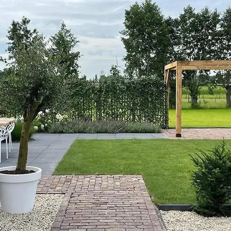 Compleet Nieuw De Berken 别墅