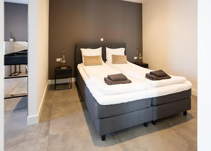 Compleet Nieuw De Berken Villa