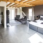 Villa Compleet Nieuw De Berken