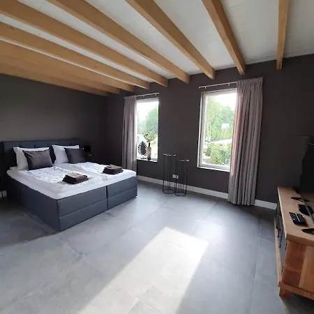 Villa Compleet Nieuw De Berken