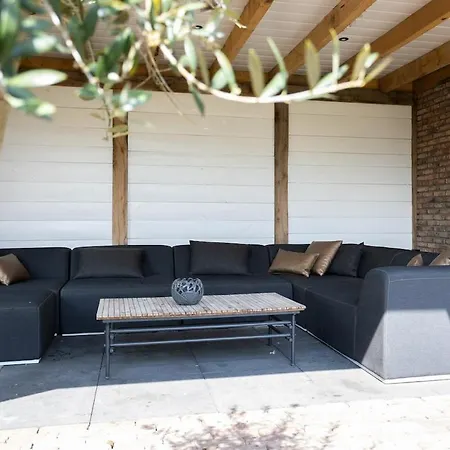 Compleet Nieuw De Berken Villa Ede